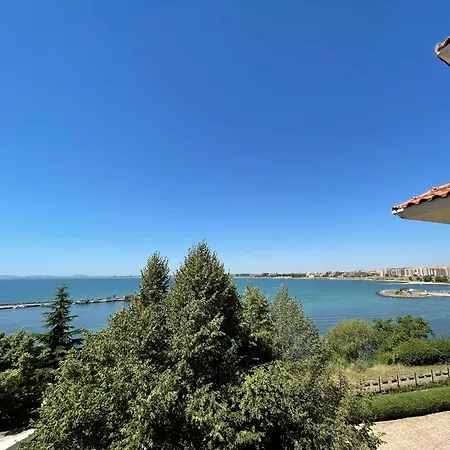 Marina Cape Sky View Lux In Apartment Aheloy