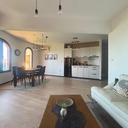 Marina Cape Sky View Lux In