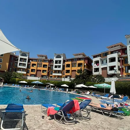 Marina Cape Sky View Lux In أهيلوي