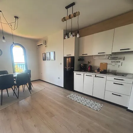 Marina Cape Sky View Lux In أهيلوي