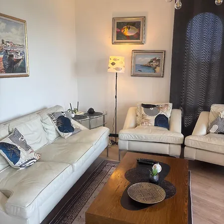 Marina Cape Sky View Lux In شقة