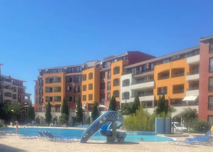 Marina Cape Sky View Lux In Апартамент