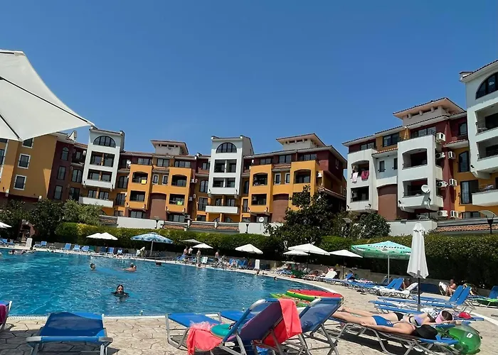 Marina Cape Sky View Lux In Ахелой